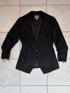 Kenna T Black Single-Button Blazer